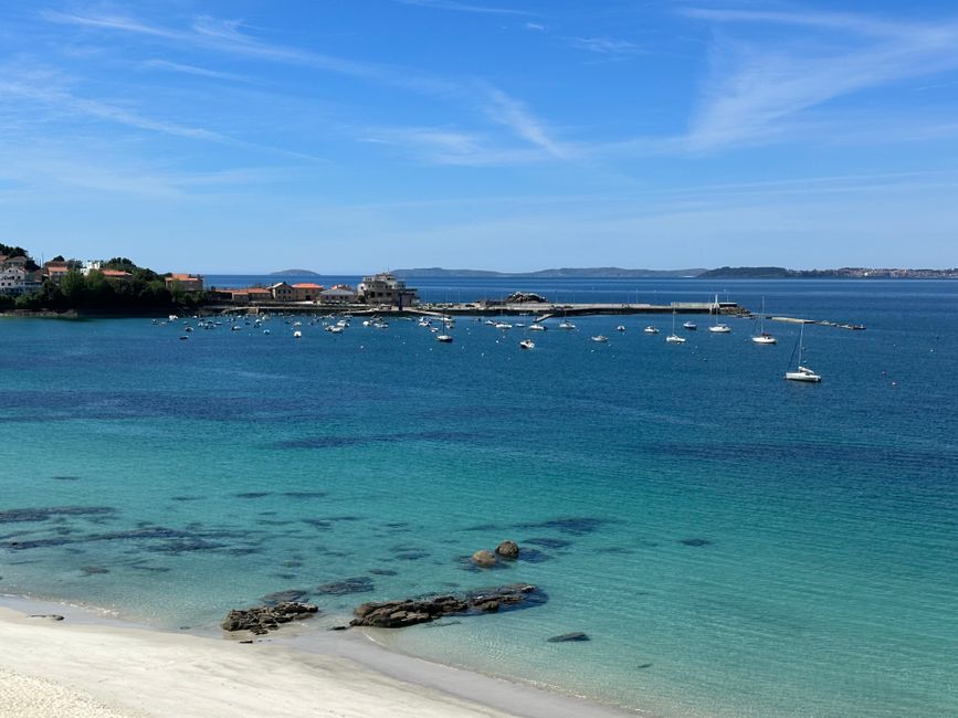 Chat BDSM de Vigo: La ría de Vigo desde una playa de aguas claras